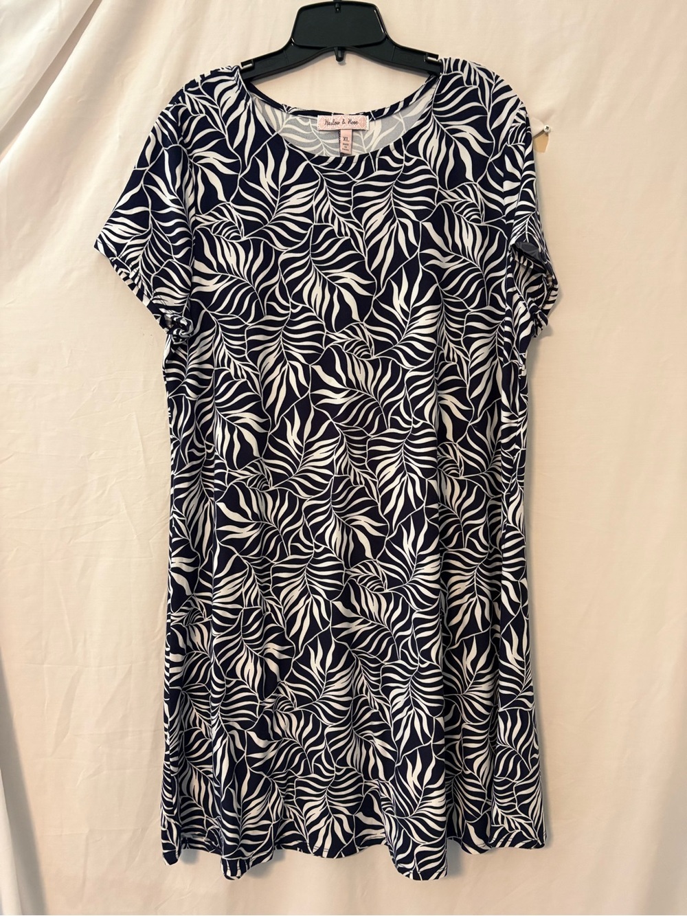 Harlow & Rose Black & White Leaf Midi Dress